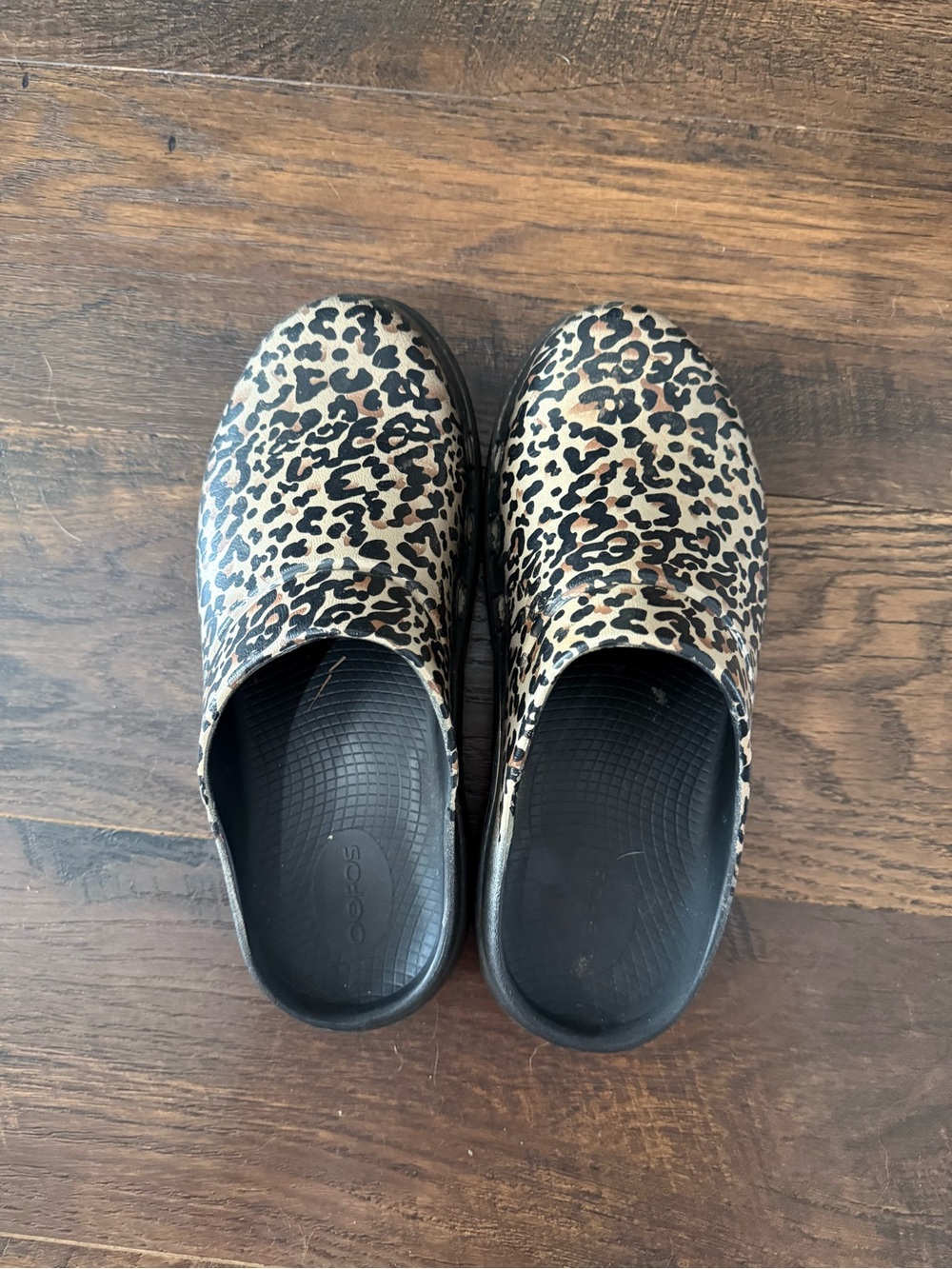 Oofos Leopard Print Slip-On Clogs